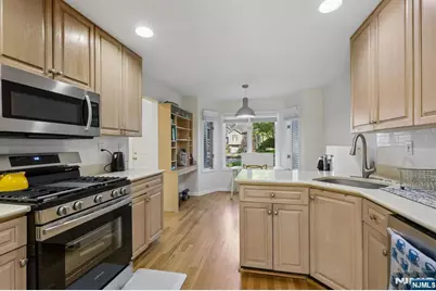 79 Lakeview Drive, Old Tappan, NJ 07675 - Photo 17