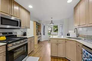 79 Lakeview Dr, Old Tappan, NJ 07675 - Photo 17