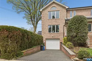 1435 14th St, Fort Lee, NJ 07024 - Photo 3