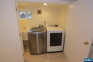 20 Woodland Ave, Nutley, NJ 07110 - Photo 25