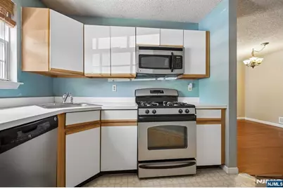 1412 York Street, Mahwah, NJ 07430 - Photo 9