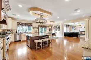 1115 Briar Way, Fort Lee, NJ 07024 - Photo 9