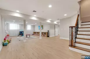 1115 Briar Way, Fort Lee, NJ 07024 - Photo 33