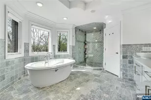 1115 Briar Way, Fort Lee, NJ 07024 - Photo 21