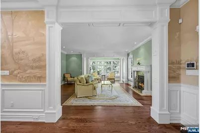 268 Woodside Avenue, Franklin Lakes, NJ 07417 - Photo 9