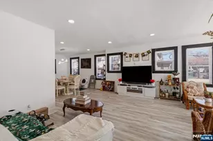 913 19th St, Newark, NJ 07108 - Photo 5