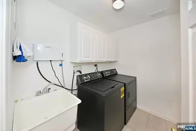 32 Rosewood Court 32 #32, Haledon, NJ 07508 - Photo 21