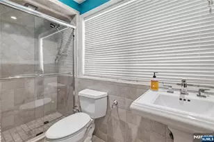 682 Floyd St, Englewood Cliffs, NJ 07632 - Photo 45