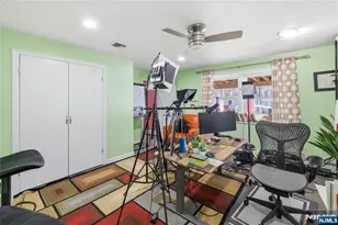 682 Floyd St, Englewood Cliffs, NJ 07632 - Photo 25