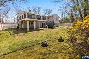682 Floyd St, Englewood Cliffs, NJ 07632 - Photo 31