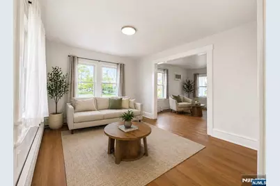 312 Rochelle Avenue, Rochelle Park Township, NJ 07662 - Photo 9
