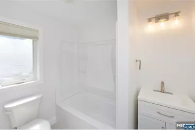 385 Goffle Road 1st Floor #1st Floor, Ridgewood, NJ 07450 - Photo 13