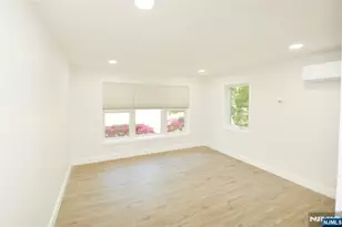 385 Goffle Road 1st Floor, Ridgewood, NJ 07450 - Photo 9