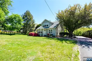 385 Goffle Road 1st Floor, Ridgewood, NJ 07450 - Photo 3