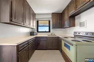 7855 Blvd East 19J, North Bergen, NJ 07047 - Photo 9