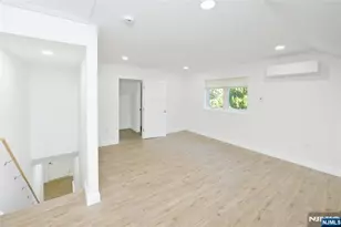 385 Goffle Road 2nd Floor, Ridgewood, NJ 07450 - Photo 3
