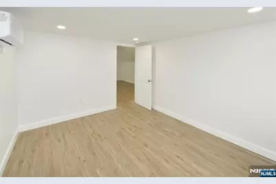 385 Goffle Road 2nd Floor #2nd Floor, Ridgewood, NJ 07450 - Photo 7