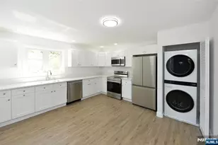 385 Goffle Road 2nd Floor, Ridgewood, NJ 07450 - Photo 5