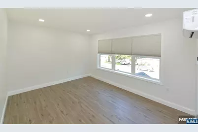 385 Goffle Road 2nd Floor #2nd Floor, Ridgewood, NJ 07450 - Photo 9