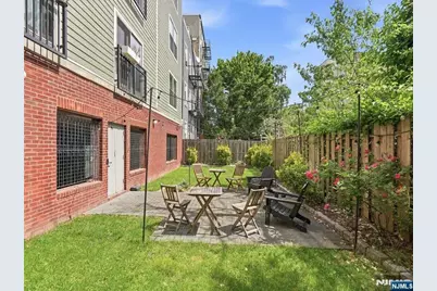 302 Palisade Avenue 404 #404, Jersey City, NJ 07307 - Photo 23