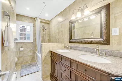 99 Lambert Place, Paramus, NJ 07652 - Photo 19