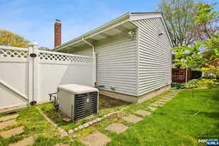82 Seminary St, Bergenfield, NJ 07621 - Photo 27