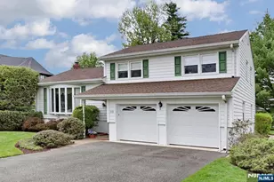 222 Merritt Dr, Oradell, NJ 07649 - Photo 3