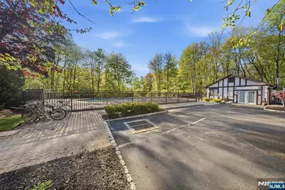 3711 Mark Twain Way, Mahwah, NJ 07430 - Photo 35