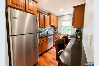 725 Joralemon Street 9 #9, Belleville, NJ 07109 - Photo 3