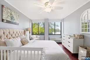 300 Winston Dr L5, Cliffside Park, NJ 07010 - Photo 17