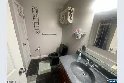 42 Riverlawn Drive, Wayne, NJ 07470 - Photo 7
