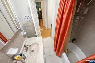 19 Burgess Pl 2, Passaic, NJ 07055 - Photo 21