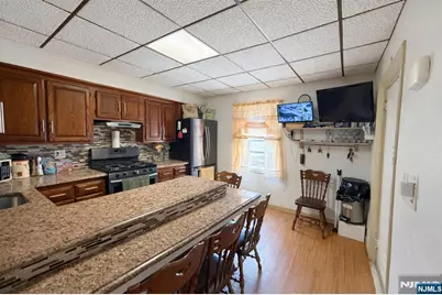 19 Burgess Place 2 #2, Passaic, NJ 07055 - Photo 11