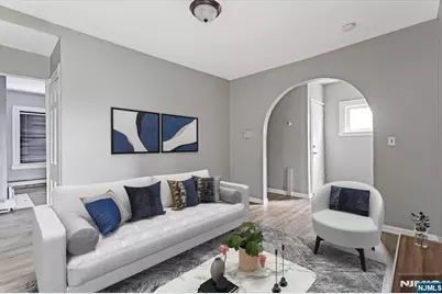 580 Hunterdon Street, Newark, NJ 07108 - Photo 9