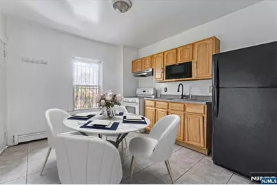 580 Hunterdon Street, Newark, NJ 07108 - Photo 11