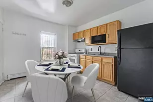 580 Hunterdon St, Newark, NJ 07108 - Photo 11