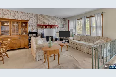 307 Santa Fe Trail, Hopatcong, NJ 07843 - Photo 3
