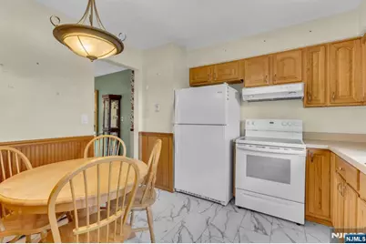 307 Santa Fe Trail, Hopatcong, NJ 07843 - Photo 11