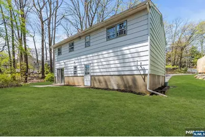307 Santa Fe Trail, Hopatcong, NJ 07843 - Photo 29