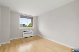 310 Hudson Park 310, Edgewater, NJ 07020 - Photo 25