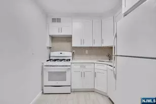 2000 Linwood Ave 7N, Fort Lee, NJ 07024 - Photo 7