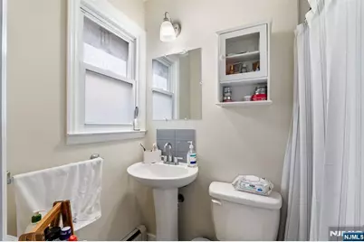 2453 1st Street, Fort Lee, NJ 07024 - Photo 33
