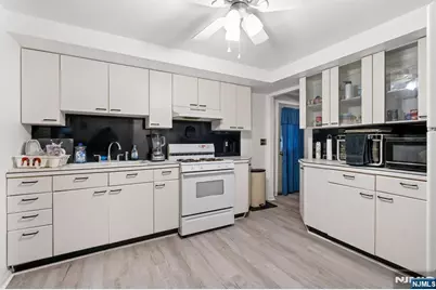 2453 1st Street, Fort Lee, NJ 07024 - Photo 37