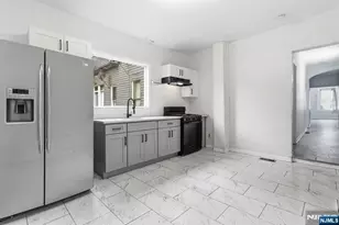 31 Hillman St, Paterson, NJ 07522 - Photo 17