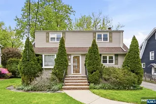 104 14th St, Cresskill, NJ 07626 - Photo 3