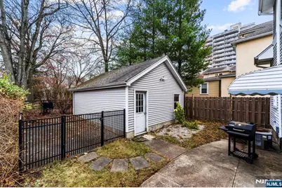 1614 Center Avenue, Fort Lee, NJ 07024 - Photo 23