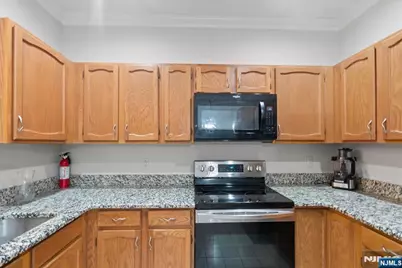 2 Richmond Road 306 #306, West Milford, NJ 07480 - Photo 23
