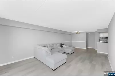 250 Gorge 21E #21E, Cliffside Park, NJ 07010 - Photo 3