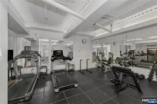 250 Gorge 21E, Cliffside Park, NJ 07010 - Photo 47