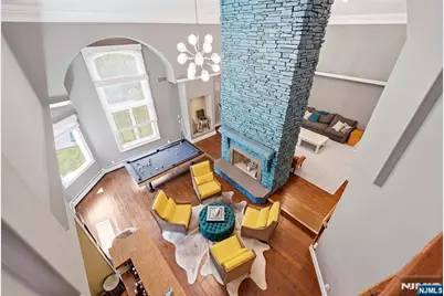 305 Blauvelt Court, Paramus, NJ 07652 - Photo 13